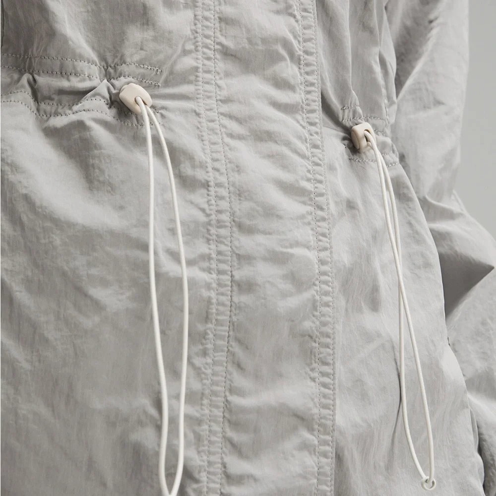 lululemon athletica Gray Utility Rain Jacket Lightweight Relaxed Fit NWOT - Picture 4 of 14